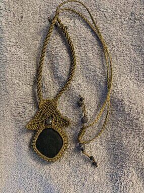 raw material, obsidian stone necklace